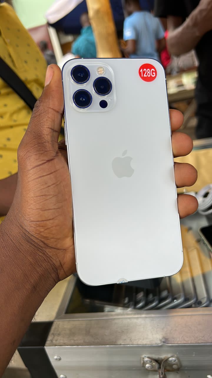 slightly used UK iphone 12 promax